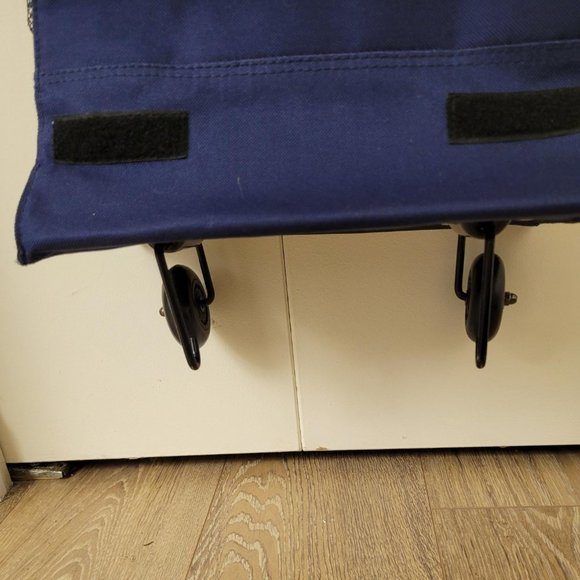 Polar Graphics collapsible wheeled travel bag. Alaska last frontier gear. - Picture 5 of 10